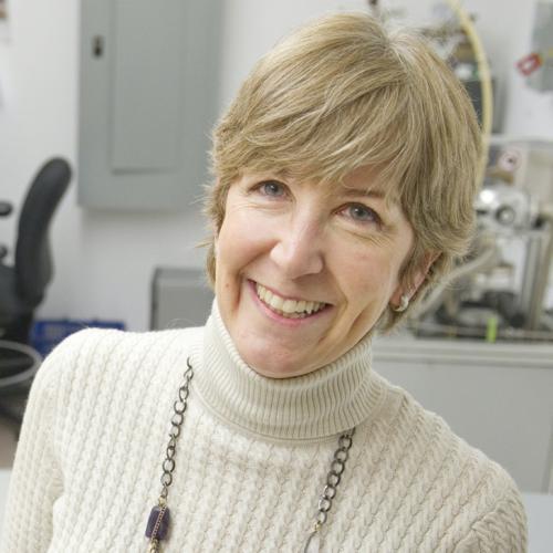 Laura Lewis photo