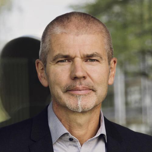 Oliver Gutfleisch headshot