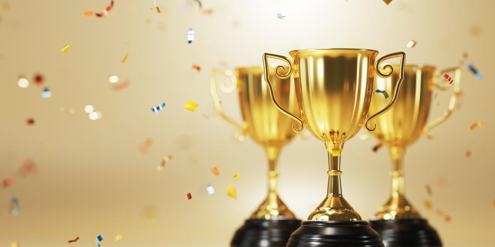 close-up-gold-trophy-award-3d
