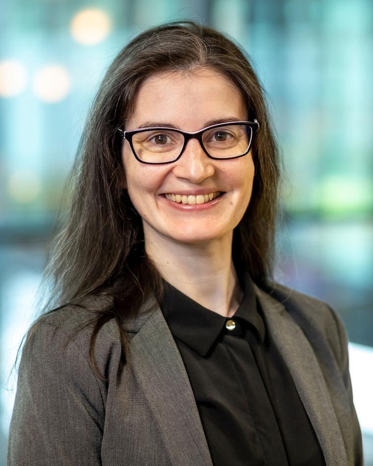 Diana Leitao headshot