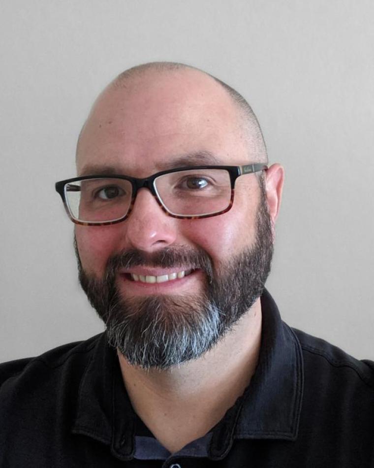 Schneider_headshot