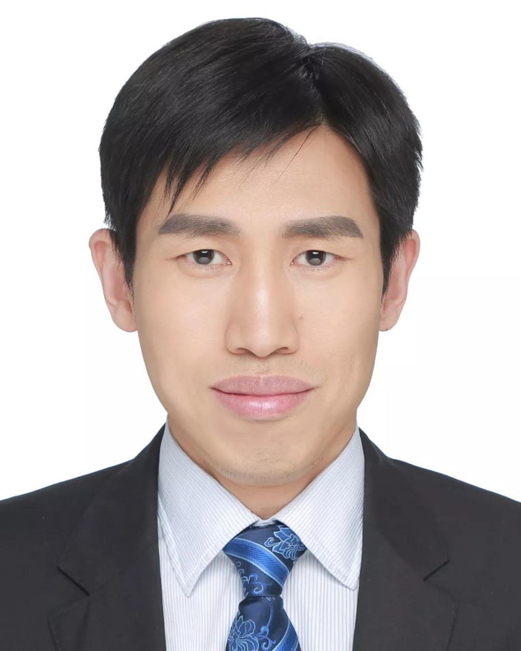 Weisheng Zhao headshot
