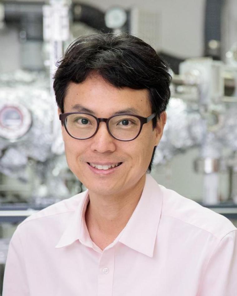 Hyunsoo Yang headshot