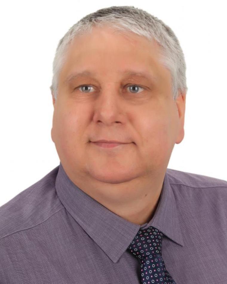 Stan Zurek headshot