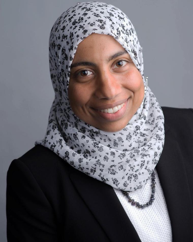 Amal El-Ghazaly headshot