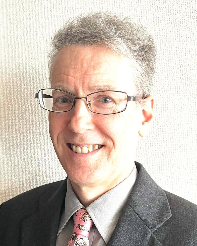 Simon Greaves headshot